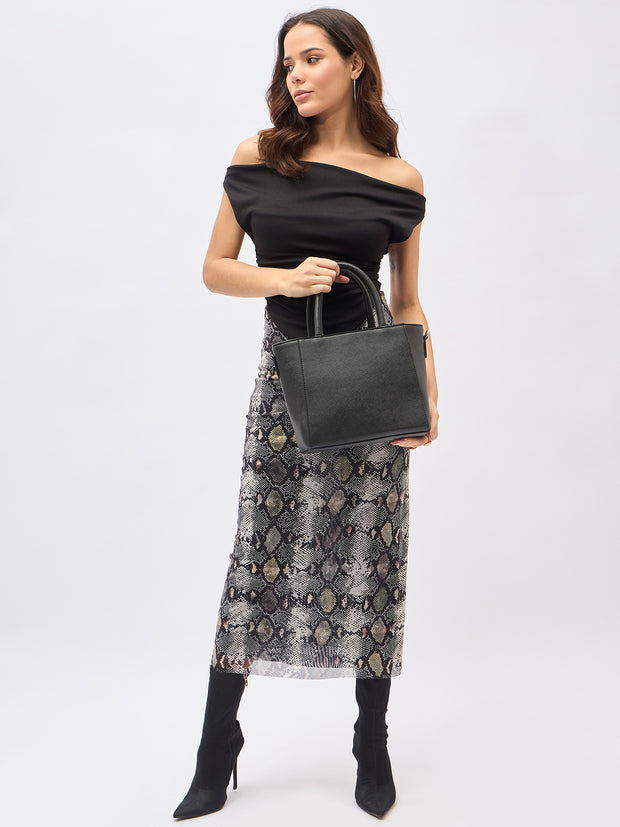 Shell hand-held bag Black